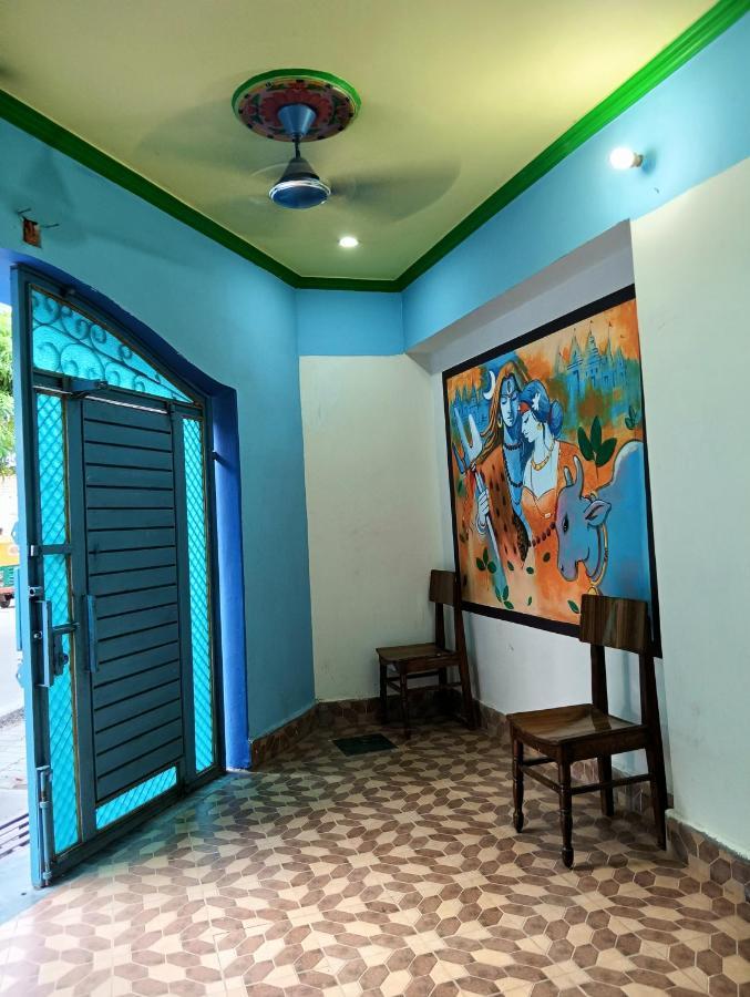 Trinetra Inn Varanasi Exterior foto